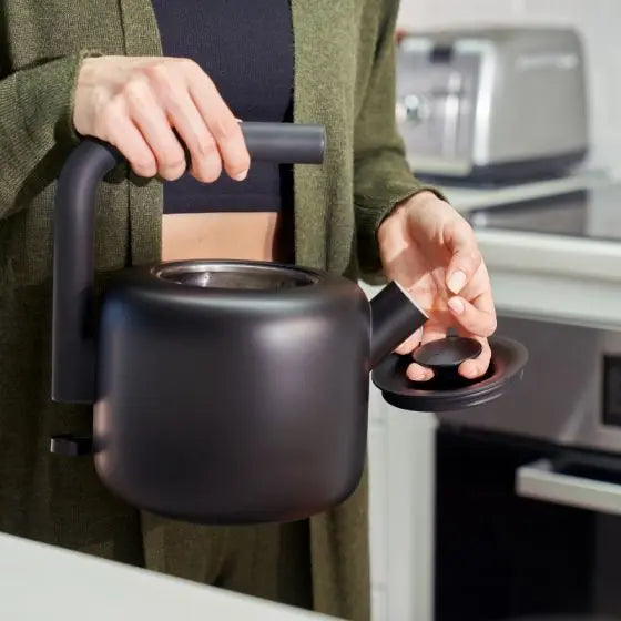 
                  
                    Fellow Clyde Electric Tea Kettle The Wood Roaster
                  
                